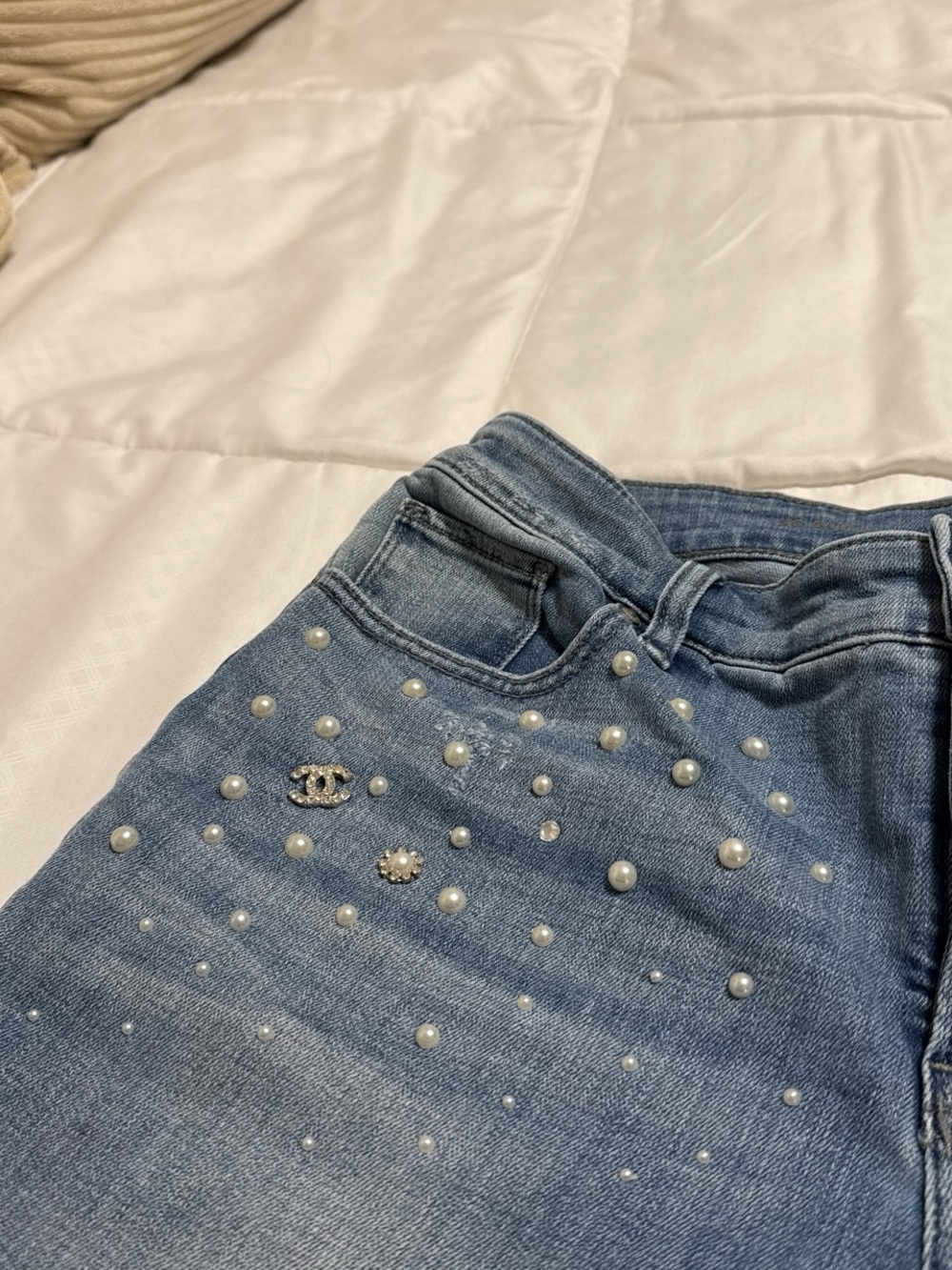 Embellished Light Blue Women's Jeans with Pearl Accents